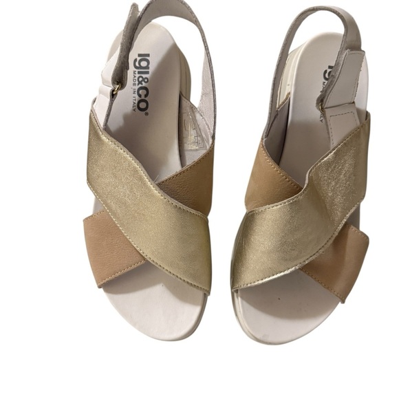 White Platform Shoes with Modern Chunky Sole - Picture 5 of 10